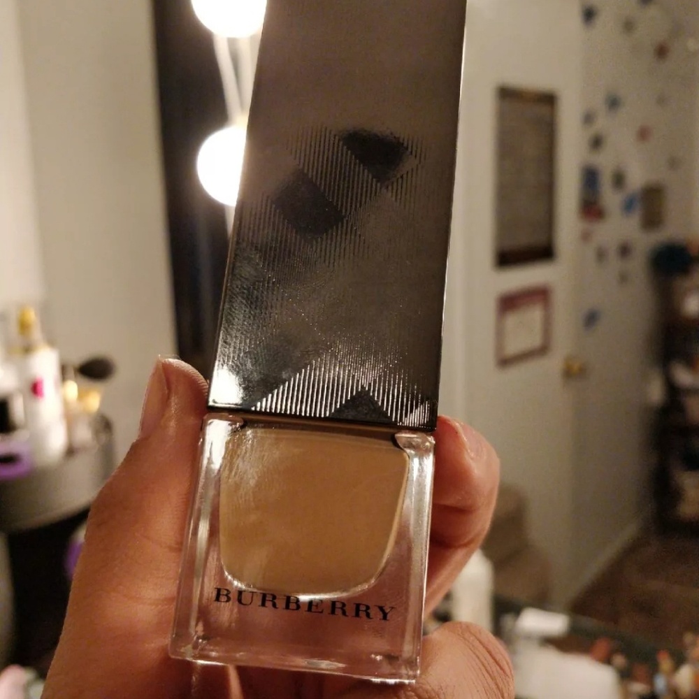 Burberry foundation